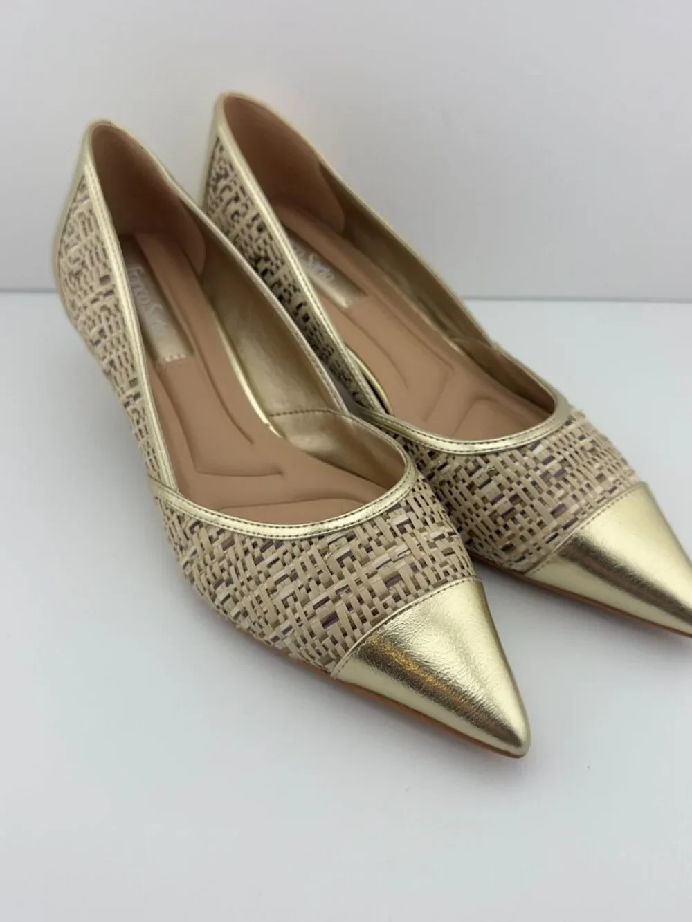 FRANCO SARTO DARCY POINTED TOE KITTEN HEEL PUMP GOLD BEIGE MULTI WOVEN SIZE 7.5M